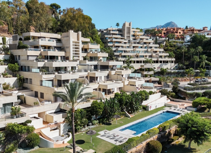 Appartement milieu d’Etage situé à Nueva Andalucía Los Arrayanes  - 7