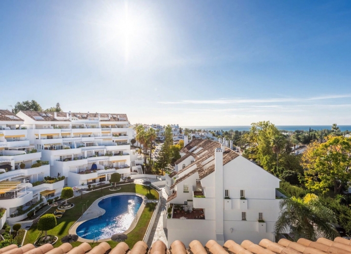 Apartment Penthouse Duplex situé à Nueva Andalucía El Dorado  - 8