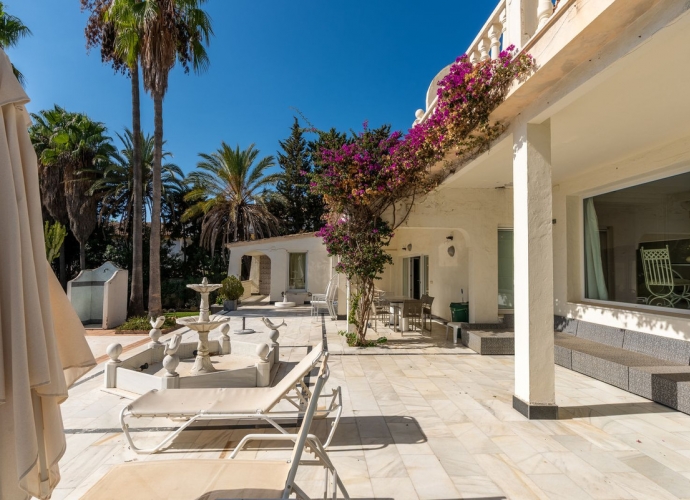 Villa Detached in Estepona - 5