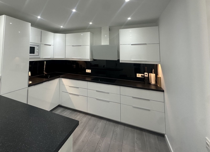 Apartment Middle Floor in Puerto Banús - 8