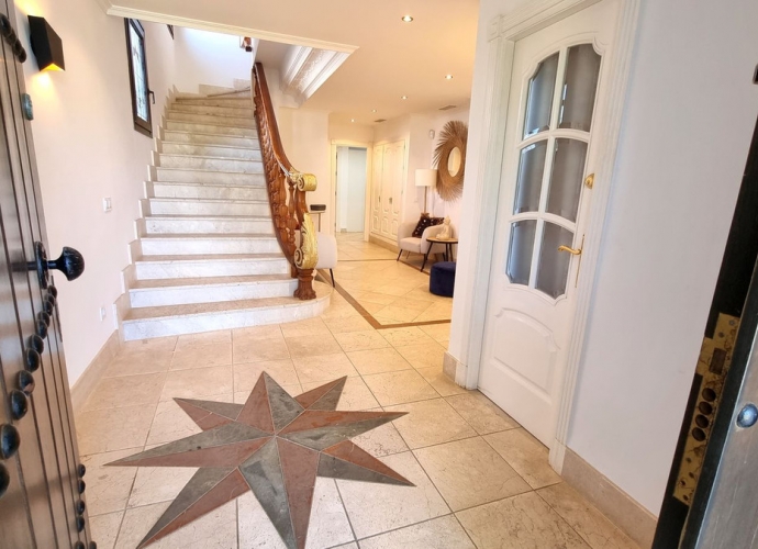 Villa Detached in El Rosario - 2