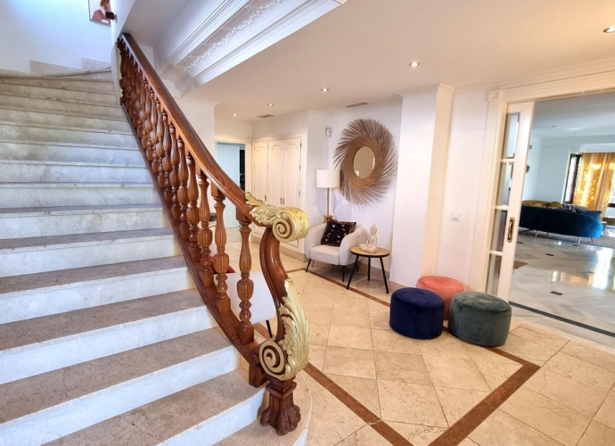 Villa Detached in El Rosario - 3