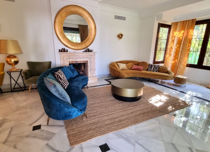 Villa Detached in El Rosario - 5