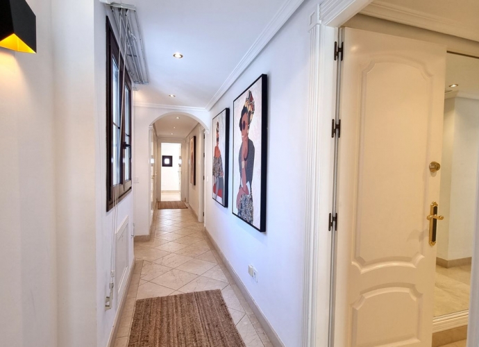 Villa Detached in El Rosario - 8