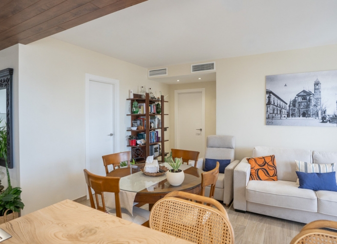 Appartement milieu d’Etage situé à Nueva Andalucía Terrazas del Rodeo  - 3