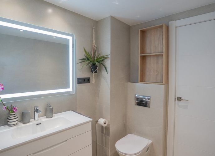 Appartement milieu d’Etage situé à Nueva Andalucía Terrazas del Rodeo  - 7