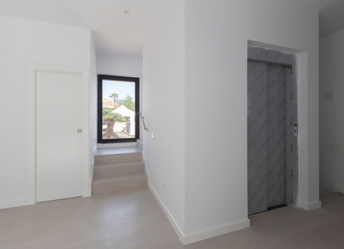 Villa Detached in Elviria - 9