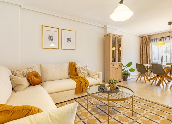 Apartamento Planta Media en Nueva Andalucía La Maestranza  - 3
