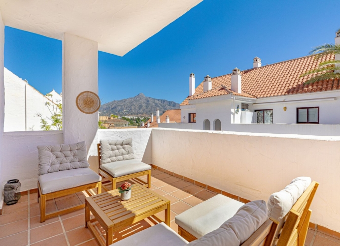 Apartamento Planta Media en Nueva Andalucía La Maestranza  - 7