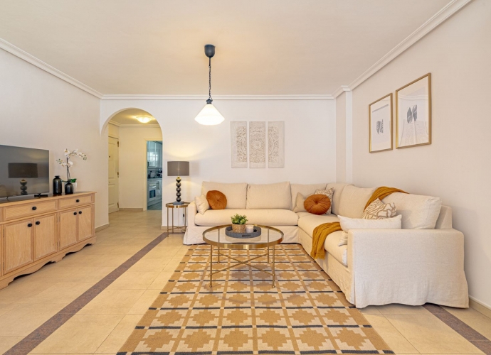 Apartamento Planta Media en Nueva Andalucía La Maestranza  - 9