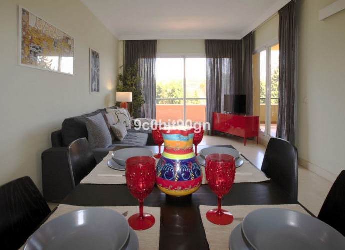 Appartement milieu d’Etage situé à Elviria Los Patios de Santa María Golf  - 1