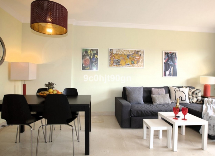 Appartement milieu d’Etage situé à Elviria Los Patios de Santa María Golf  - 3