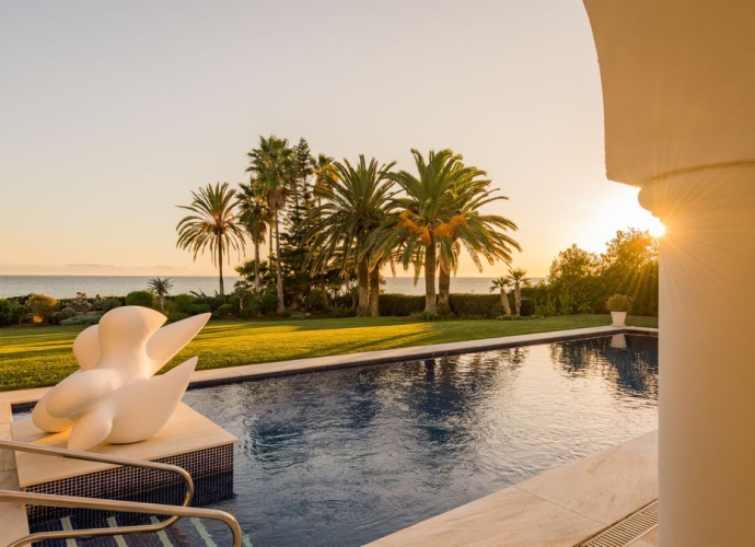 Villa Detached in Los Monteros - 6