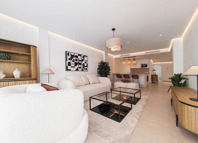 Apartamento Planta Baja en Nueva Andalucía La Maestranza  - 1