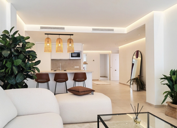 Apartamento Planta Baja en Nueva Andalucía La Maestranza  - 2
