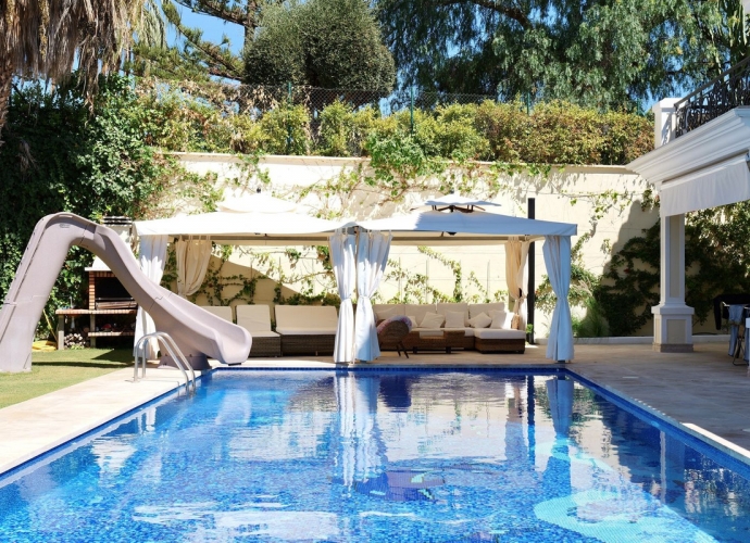 Villa Detached in El Rosario - 5