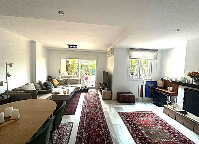 Townhouse Terraced in Puerto Banús - 2