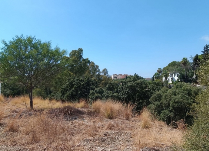 Plot Residential in Elviria - 9