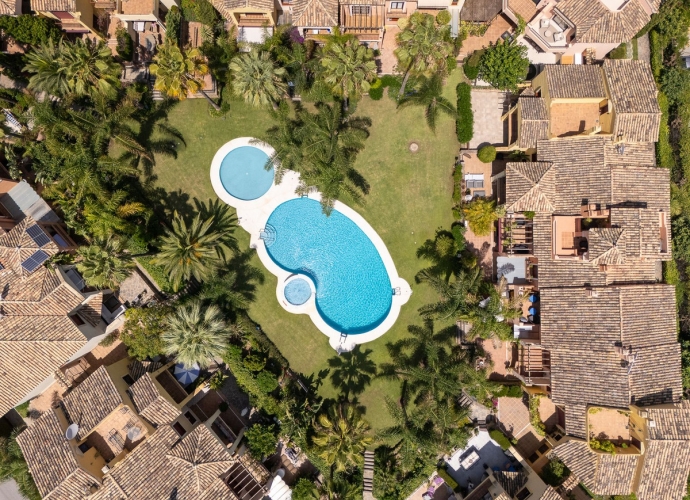 Townhouse Terraced in The Golden Mile Jardines del Rio  - 2