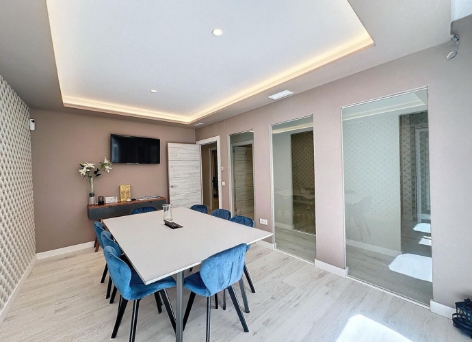 Commercial Office en Estepona - 2