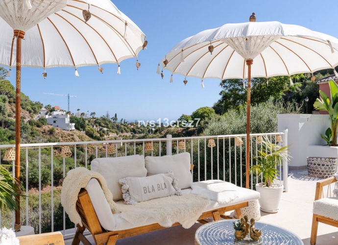 Villa Detached in El Rosario - 3