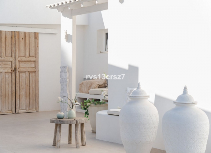 Villa Detached in El Rosario - 5