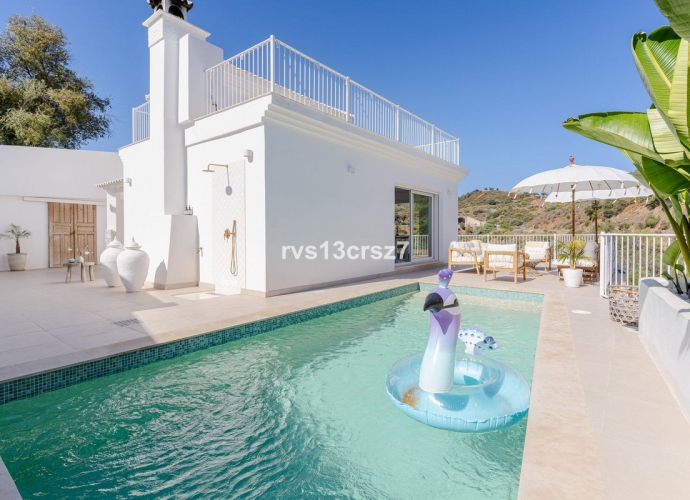 Villa Detached in El Rosario - 10