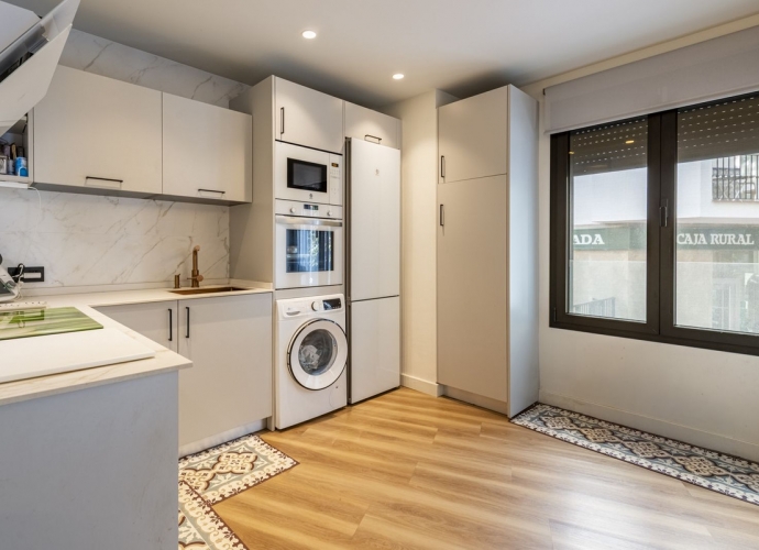 Apartamento Planta Media en Estepona - 4