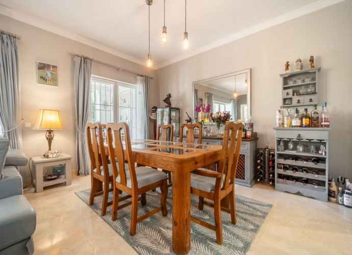 Villa Semi Detached in Elviria - 7