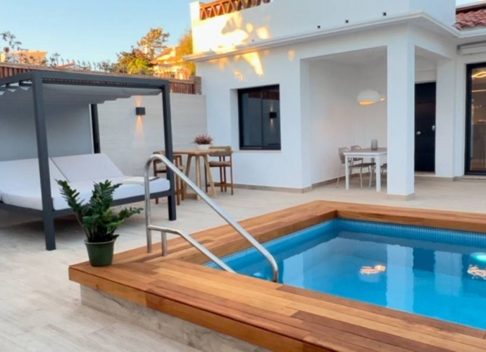 Villa Independiente en Costabella - 2