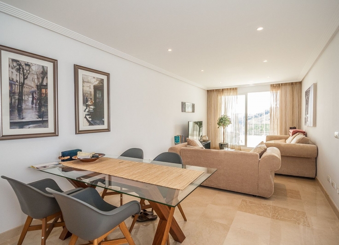 Apartment Middle Floor in Elviria - 3