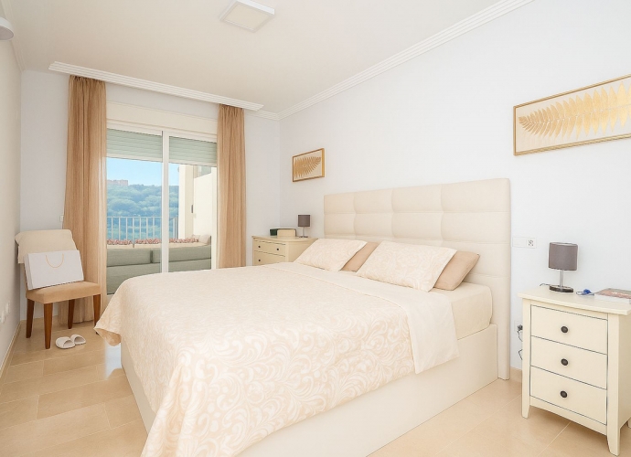 Apartment Middle Floor in Elviria - 4