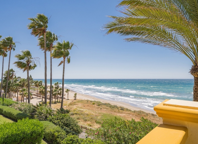 Apartment Middle Floor in Río Real - 1