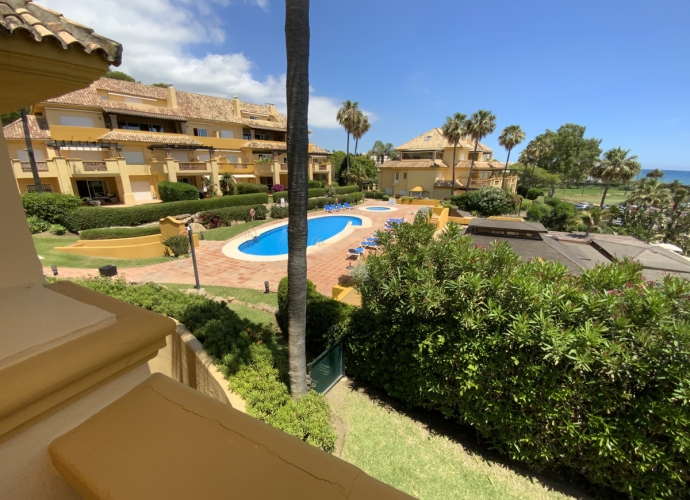 Apartment Middle Floor in Río Real - 3