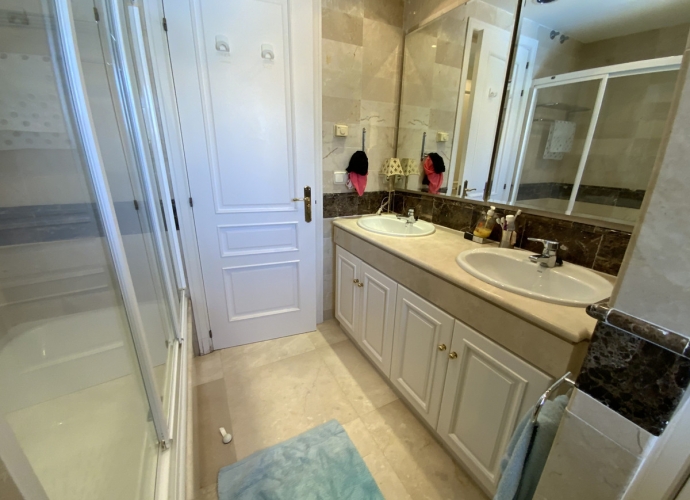 Apartment Middle Floor in Río Real - 9