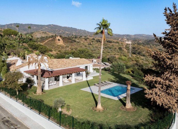 Villa Detached in El Rosario - 2