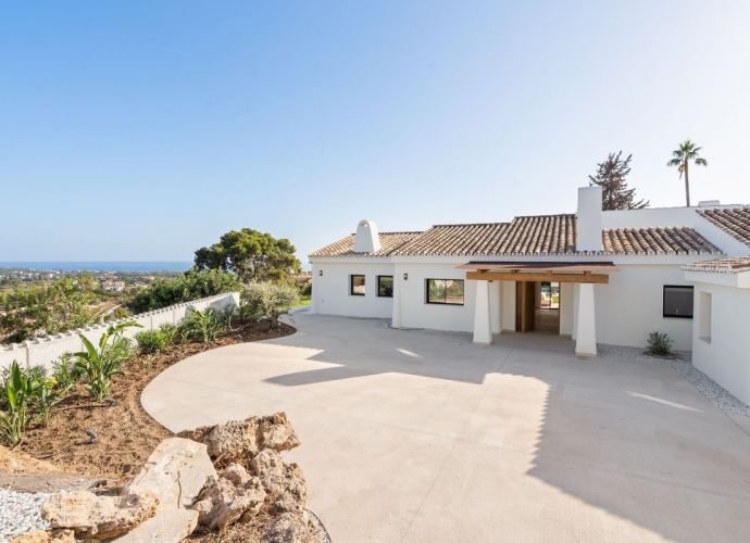 Villa Detached in El Rosario - 8