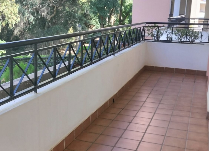 Appartement milieu d’Etage situé à Nueva Andalucía River Garden  - 3