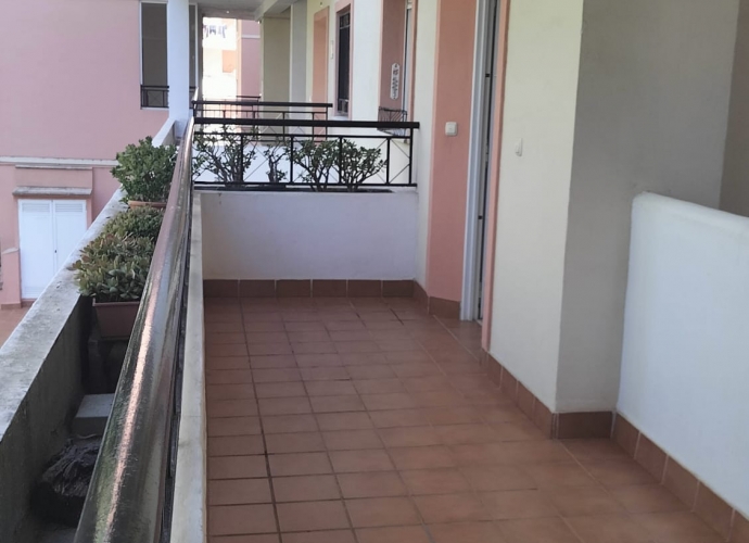 Appartement milieu d’Etage situé à Nueva Andalucía River Garden  - 4