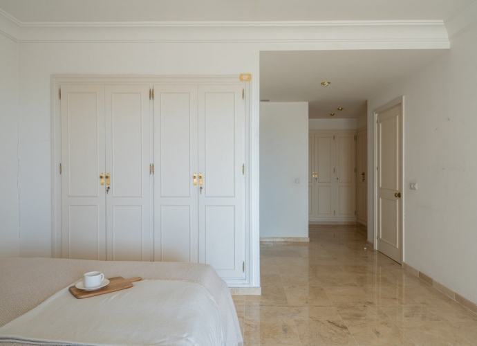 Apartamento Planta Media en Guadalmina Alta - 9