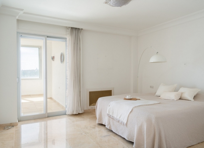 Apartamento Planta Media en Guadalmina Alta - 10