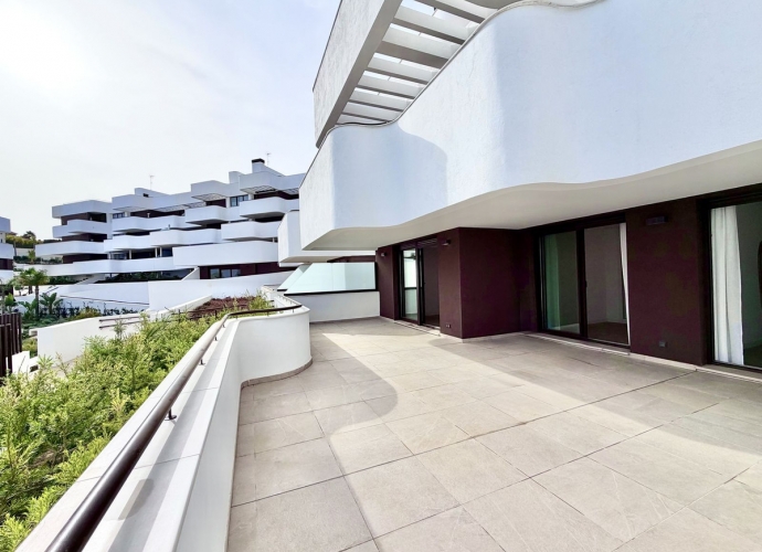 Apartamento Planta Baja en Estepona Apartamentos de nueva construcción  - 3