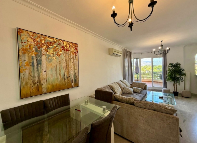 Appartement milieu d’Etage situé à Nueva Andalucía Señorío de Aloha  - 7