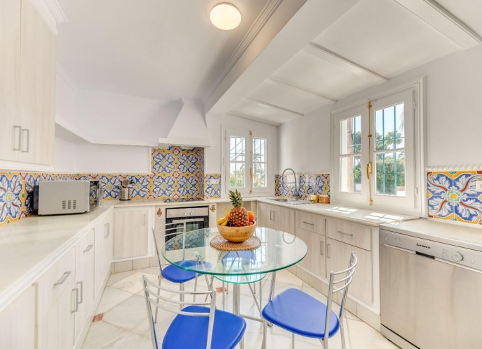 Villa Independiente en Nueva Andalucía Villas en Nueva Andalucia - 9