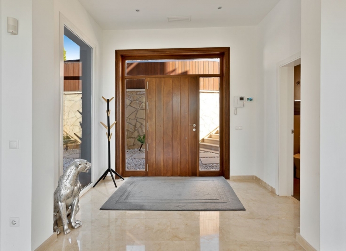 Villa Detached in El Rosario - 5