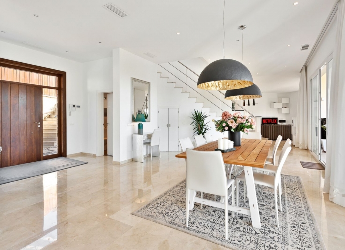 Villa Detached in El Rosario - 8