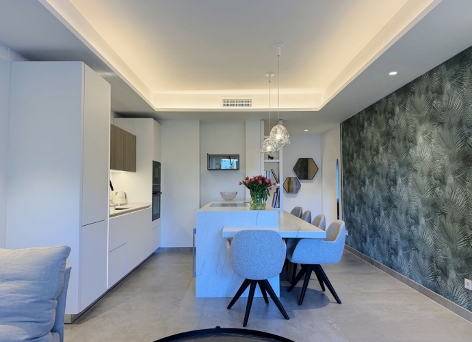 Apartment Middle Floor in The Golden Mile - 7