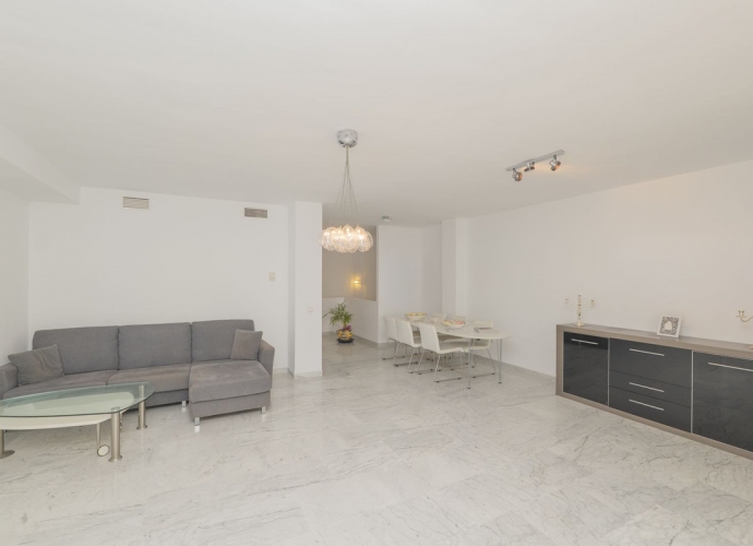 Townhouse Terraced in Bahía de Marbella - 7