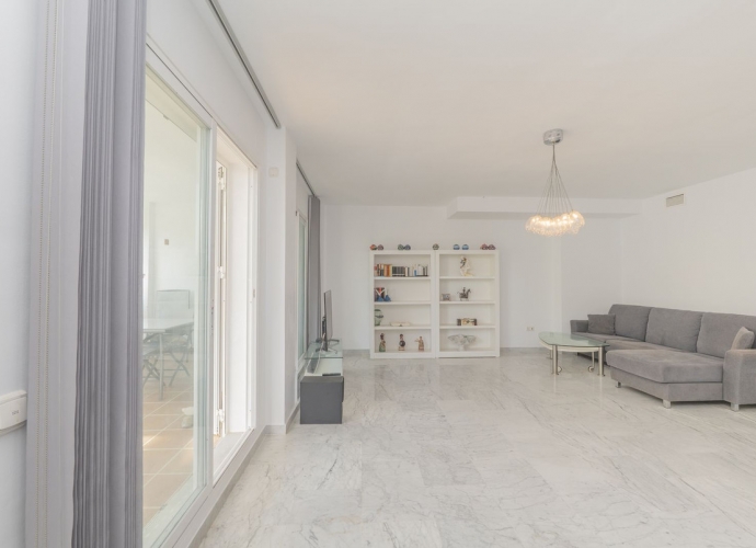 Townhouse Terraced in Bahía de Marbella - 8