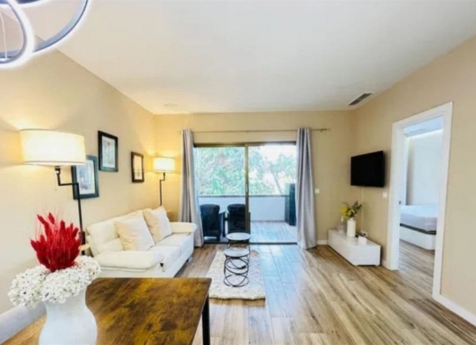 Apartment Middle Floor in Nueva Andalucía - 4